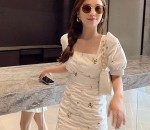 Đầm Thêu Hoa cổ vuông