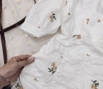 Đầm Thêu Hoa cổ vuông