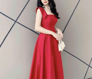 Đầm cổ bẻ cúp ngực