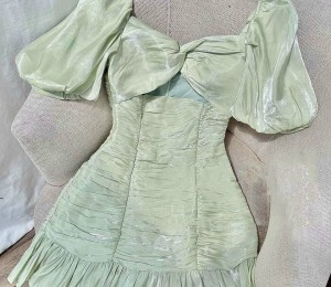 Đầm maxi xoắn ngực Mint Dress