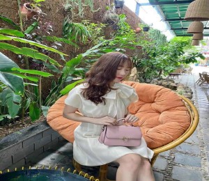 Đầm Nơ Cổ Chít Eo
