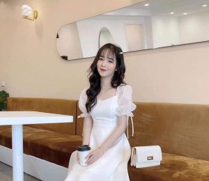 Đầm Trắng đính ngọc vai tay nơ